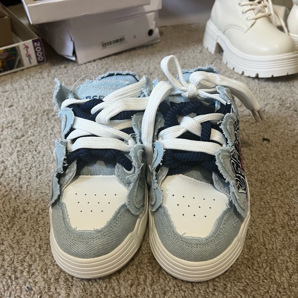 Blue denim sneaker